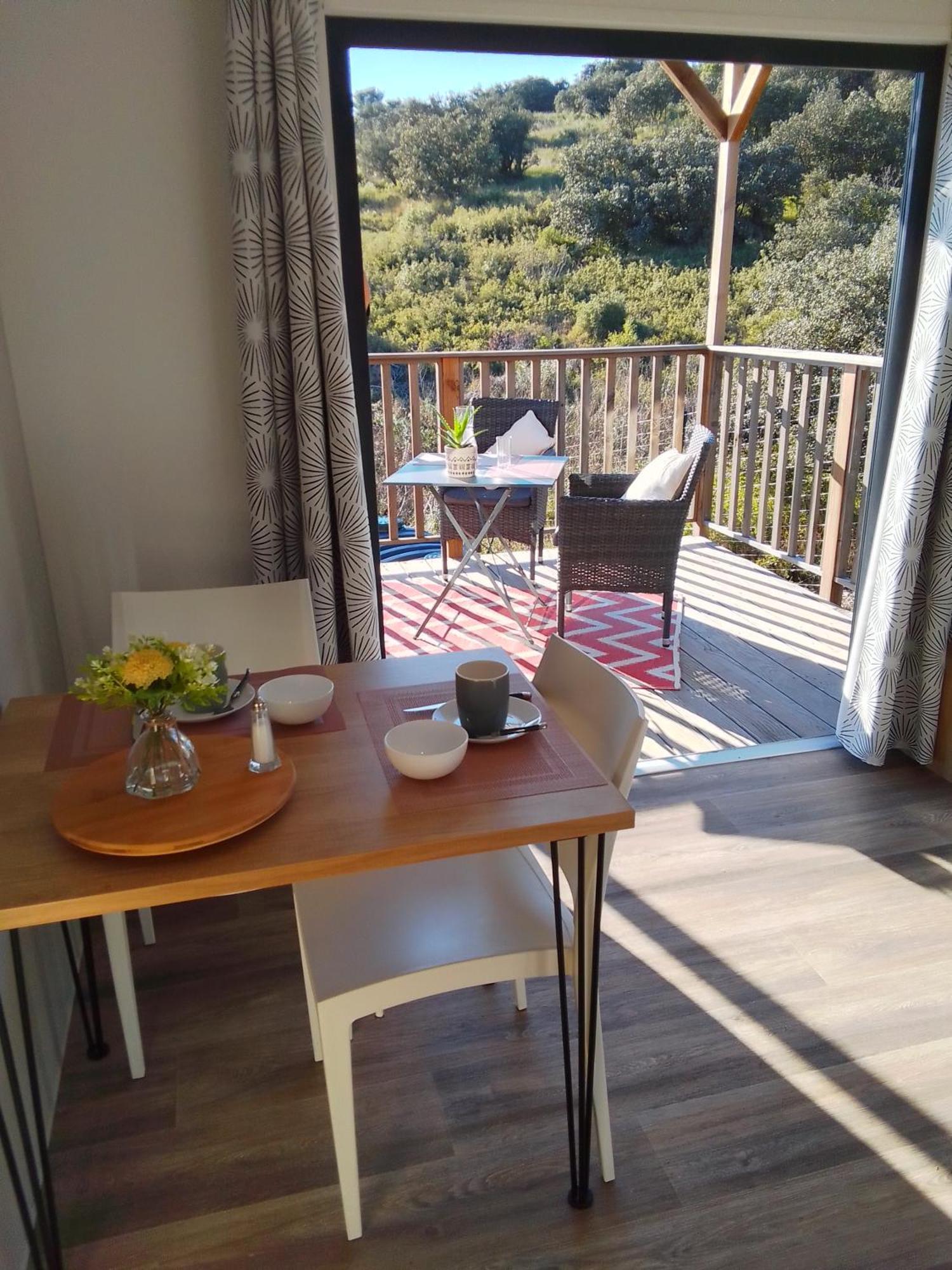 Camping Les Lodges Du Lagon Calvisson Εξωτερικό φωτογραφία