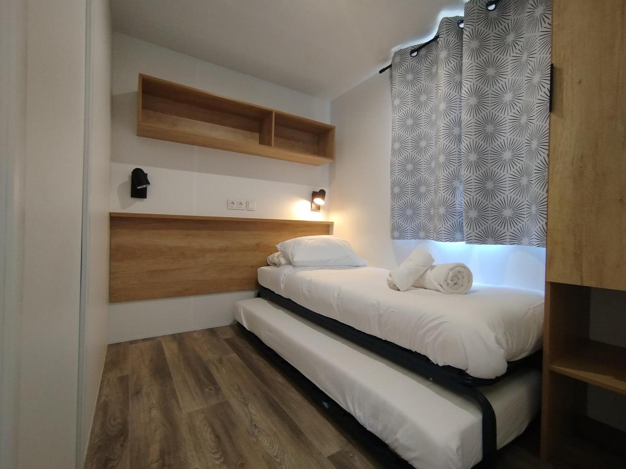 Camping Les Lodges Du Lagon Calvisson Εξωτερικό φωτογραφία